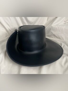 Cavalier | Mens Leather Swashbuckler Pirate Hat